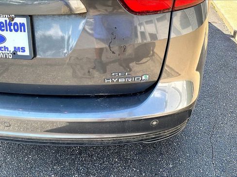Used 2015 Ford C-MAX SEL FWD image 7