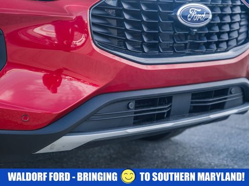 Used 2025 Ford Escape SE w/ PHEV Premium Package image 14