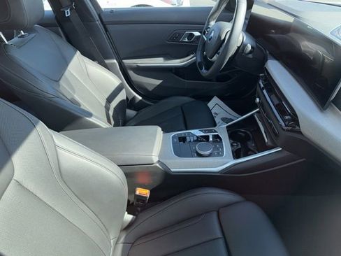 Used 2025 BMW 330i Sedan RWD image 7