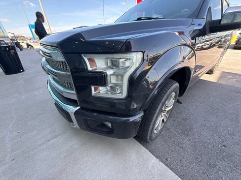 Used 2015 Ford F150 Platinum w/ Equipment Group 701A Luxury AWD/4WD image 20