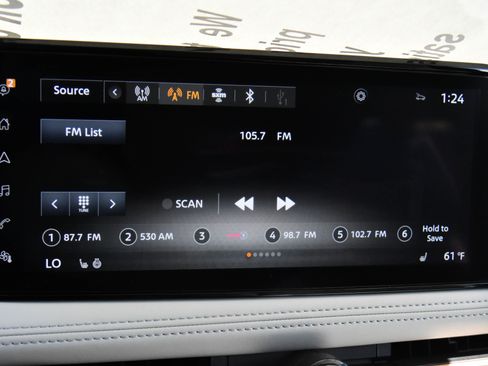 Used 2024 Nissan Ariya AWD image 25