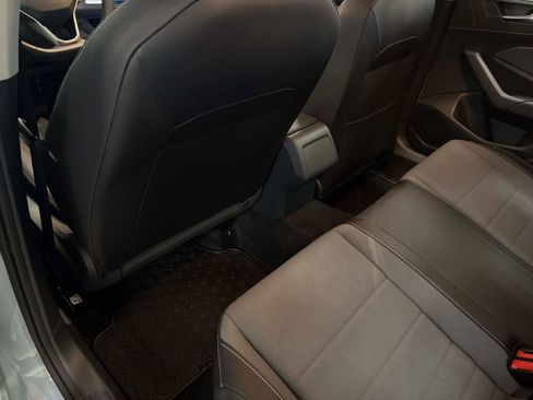 Used 2025 Volkswagen Jetta SE image 14