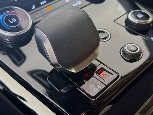 Used 2023 Land Rover Range Rover Sport SE image 19