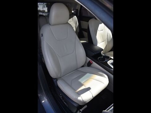 Used 2016 Ford Edge Titanium image 34