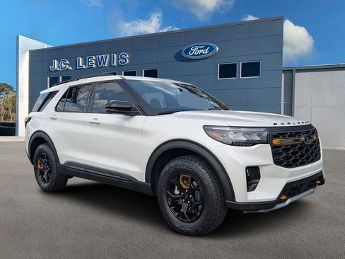 New 2026 Ford Explorer Tremor AWD/4WD image 1