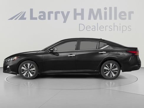 Used 2022 Nissan Altima 2.5 SV FWD image 4