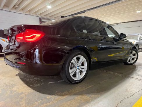 Used 2016 BMW 328i xDrive Sedan AWD/4WD image 4