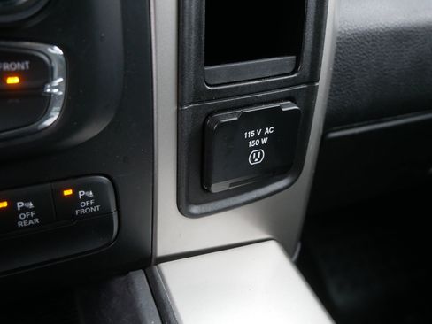 Used 2017 RAM 1500 Big Horn image 33