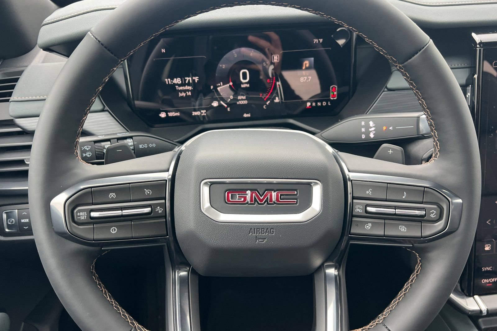 New 2026 GMC Acadia AT4 w/ Luxury Package AWD/4WD image 22