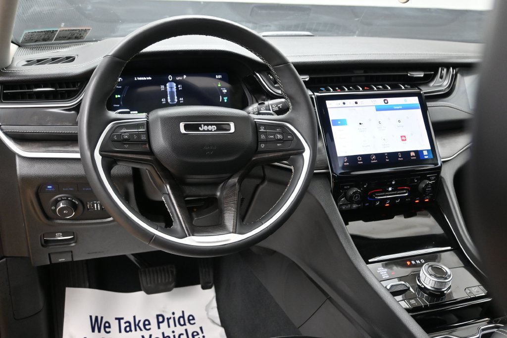Used 2023 Jeep Grand Cherokee 4WD 4xe image 25