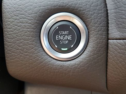 Certified 2024 GMC Yukon Denali w/ Denali Reserve Package AWD/4WD image 27