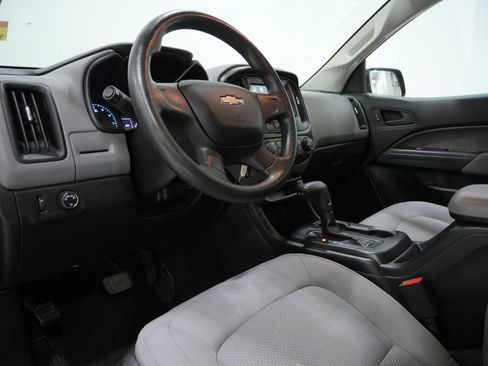 Used 2017 Chevrolet Colorado W/T RWD image 10