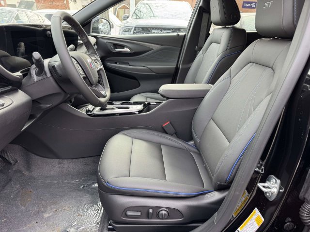New 2026 Buick Envista Sport Touring w/ Convenience I Package FWD image 9