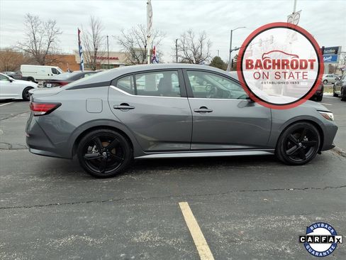 Used 2023 Nissan Sentra SR w/ SR Premium Package image 8