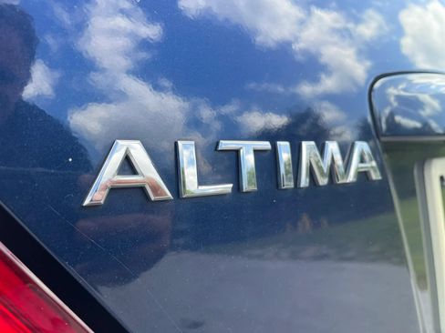 Used 2012 Nissan Altima 2.5 S FWD image 11