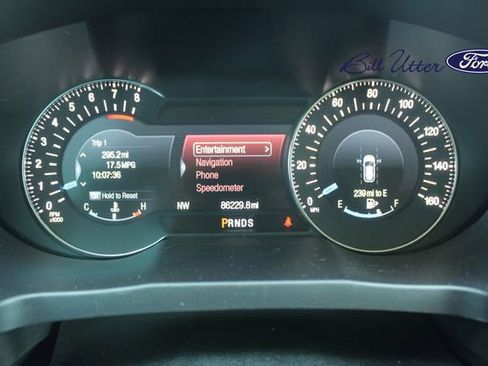 Used 2017 Ford Explorer Platinum AWD/4WD image 27