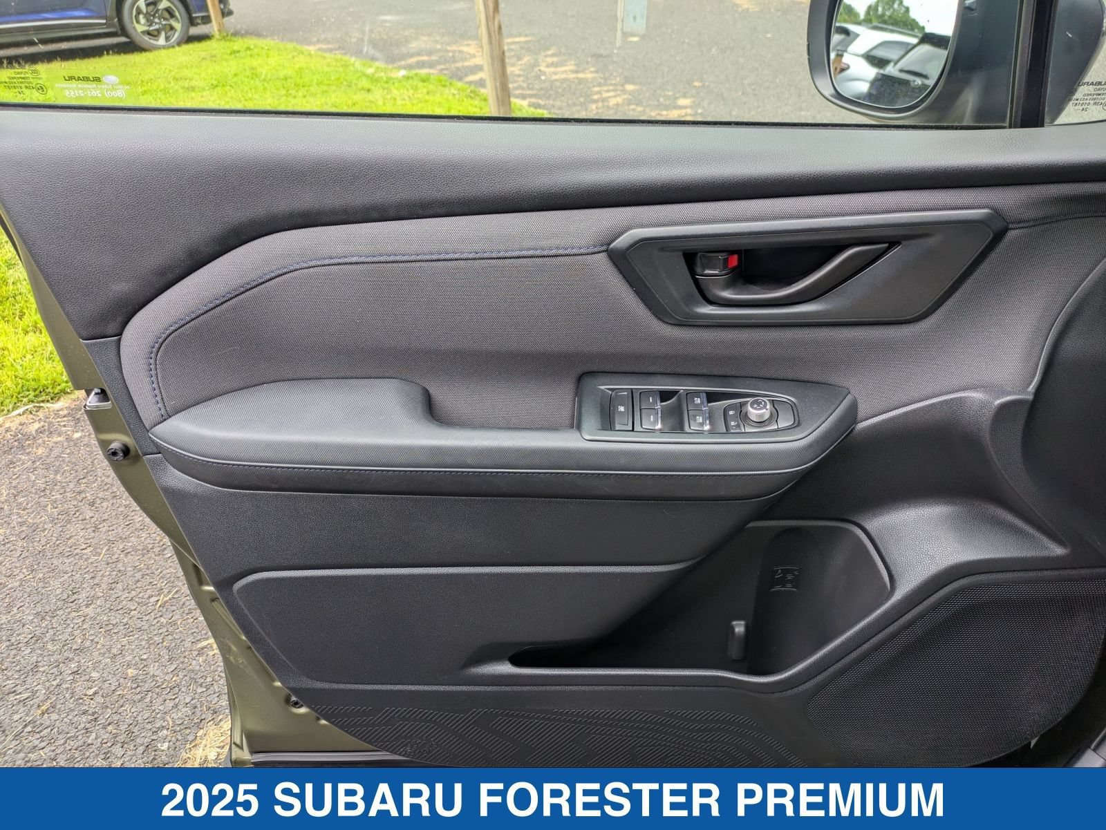 Certified 2025 Subaru Forester Premium AWD/4WD image 12