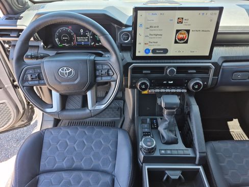 Certified 2026 Toyota 4Runner Platinum AWD/4WD image 19