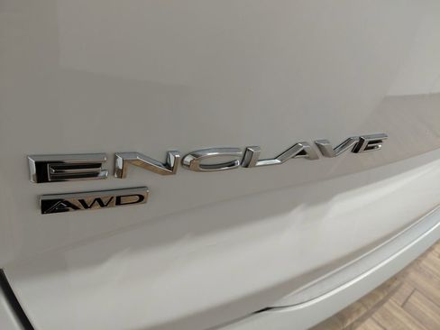 Used 2024 Buick Enclave Premium image 32