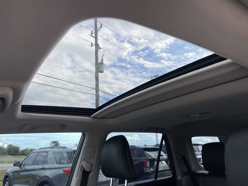 Used 2020 Toyota 4Runner Limited image 32