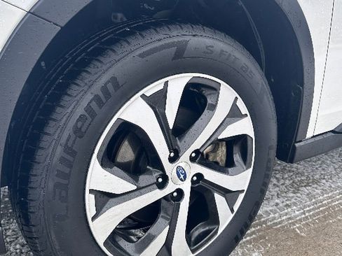 Used 2022 Subaru Outback Touring XT image 9