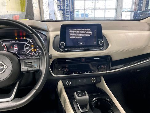 Certified 2023 Nissan Rogue SL AWD/4WD image 17