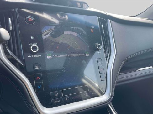 Used 2022 Subaru Outback Limited image 29