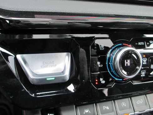 New 2026 GMC Sierra 1500 AT4 w/ AT4 Premium Package image 22