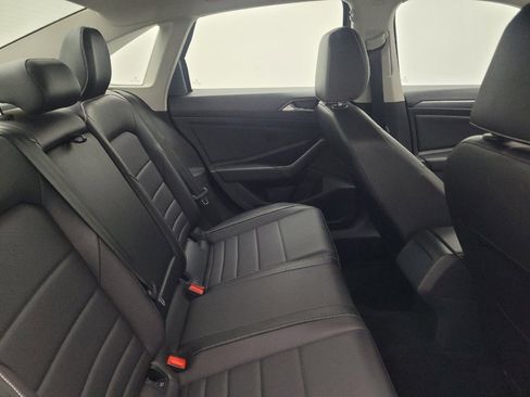 Used 2024 Volkswagen Jetta SE FWD image 19
