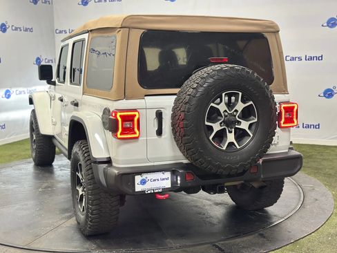Used 2021 Jeep Wrangler Unlimited Rubicon AWD/4WD image 3