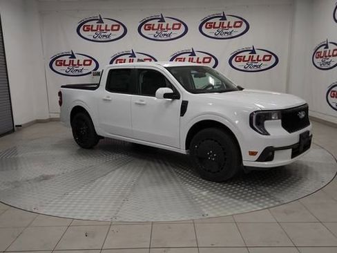 New 2025 Ford Maverick Lobo image 2