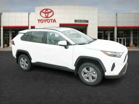 New 2025 Toyota RAV4 XLE image 27