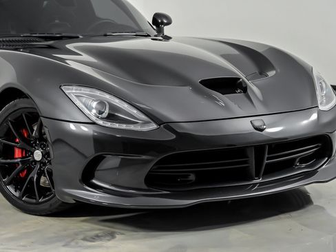 Used 2013 SRT GTS w/ GTS Laguna Interior Pkg RWD image 2