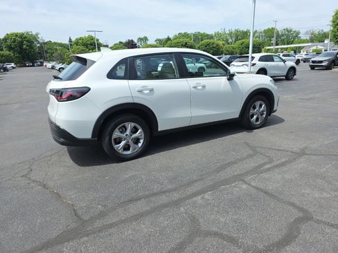 Used 2025 Honda HR-V LX image 7