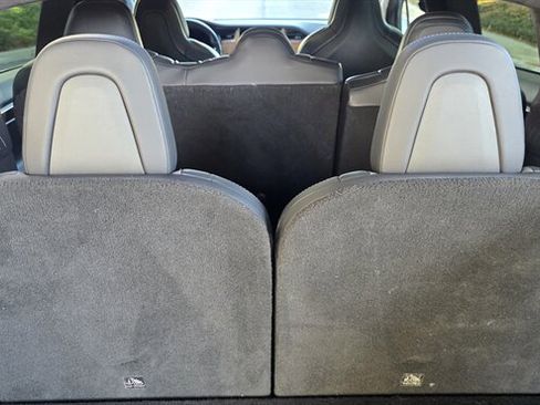 Used 2018 Tesla Model X 100D image 12