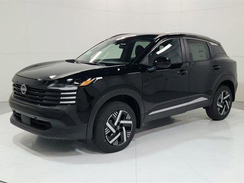 Certified 2026 Nissan Kicks SV FWD image 3