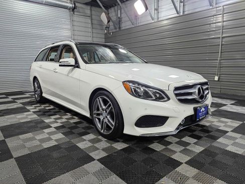 Used 2016 Mercedes-Benz E 350 4MATIC Wagon image 3