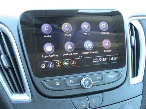 Used 2024 Chevrolet Malibu LT image 25