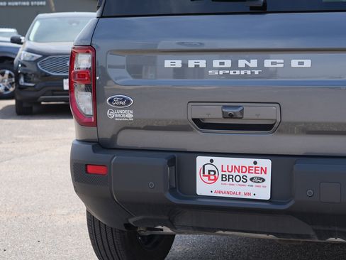 Used 2025 Ford Bronco Sport Outer Banks w/ Outer Banks Tech Package+ AWD/4WD image 12