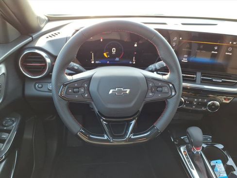 New 2026 Chevrolet Trax RS w/ Sunroof Package image 17