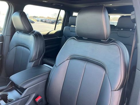 New 2026 Jeep Grand Cherokee L Limited AWD/4WD image 14