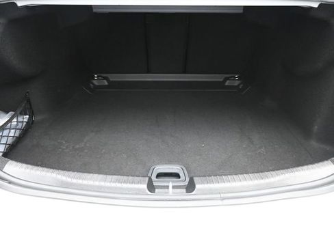 Used 2025 Mercedes-Benz C 300 Sedan image 23