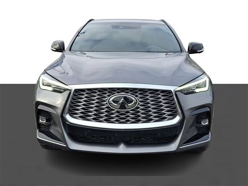 Used 2025 INFINITI QX55 Essential image 2