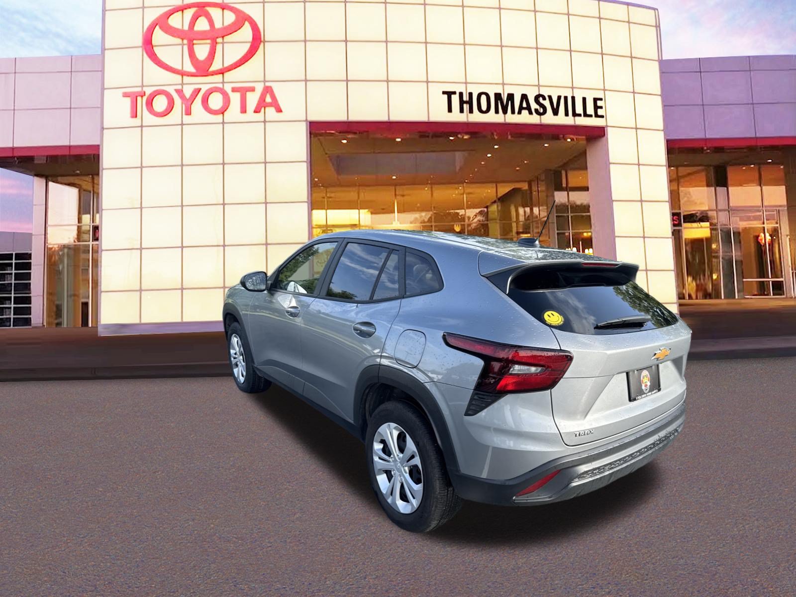 Used 2026 Chevrolet Trax LS FWD image 7