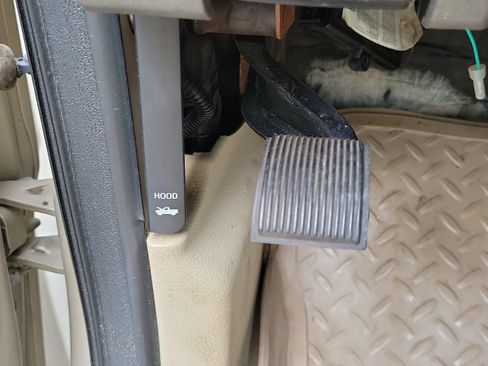 Used 2008 Ford F250 XLT AWD/4WD image 15