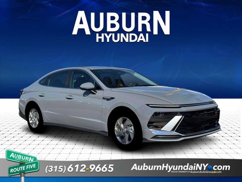 New 2026 Hyundai Sonata SE FWD image 10