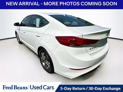 Used 2017 Hyundai Elantra SE FWD image 3
