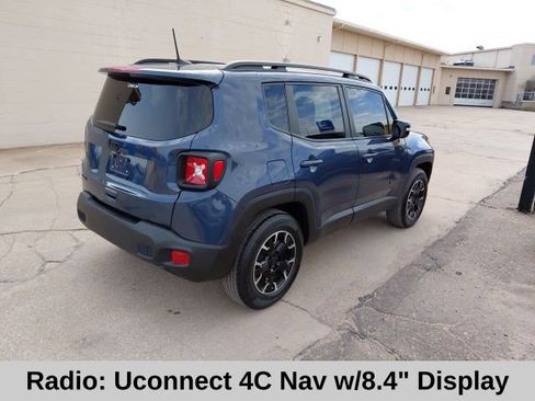 Used 2023 Jeep Renegade Latitude image 4