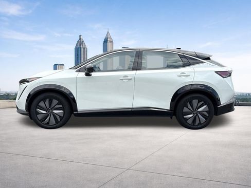 Certified 2023 Nissan Ariya FWD image 23