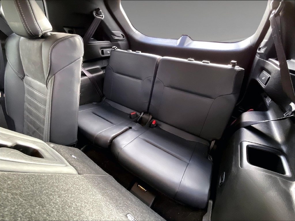 Used 2024 Mitsubishi Outlander SE AWD/4WD image 16